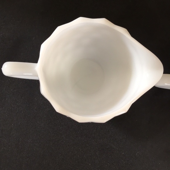 Vintage MILK GLASS Raised Cube CREAM~SUGAR Set - Picture 3 of 7